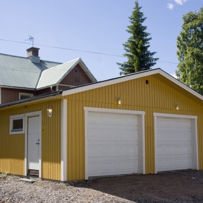 Gult dubbelgarage