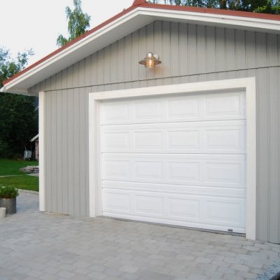 Klassisk garageport