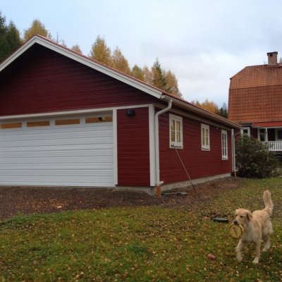 Bred port på garaget