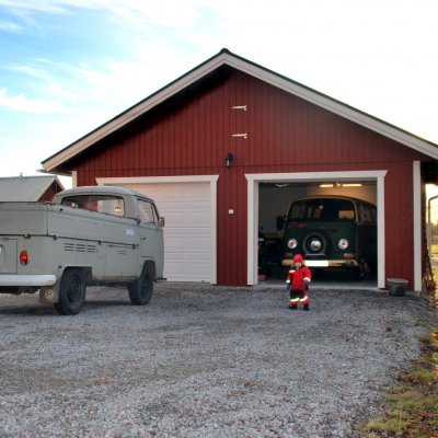 Dubbelgarage på lantgård