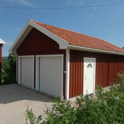 Garage med takpannor