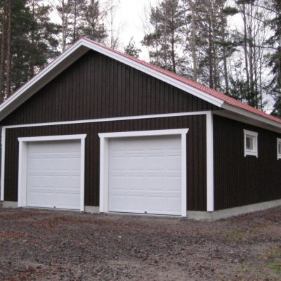 Ett garage med spolkant