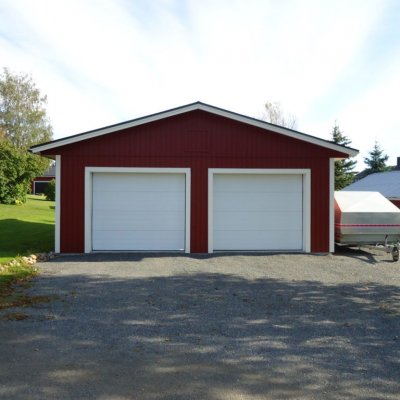 Dubbelgarage från gaveln