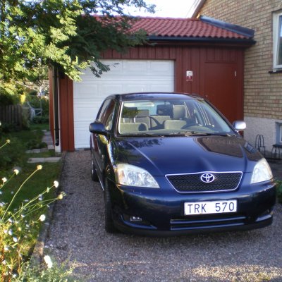 Vidbyggt garage