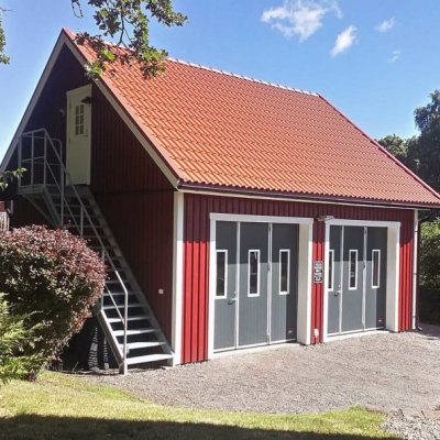 Dubbelgarage med loft